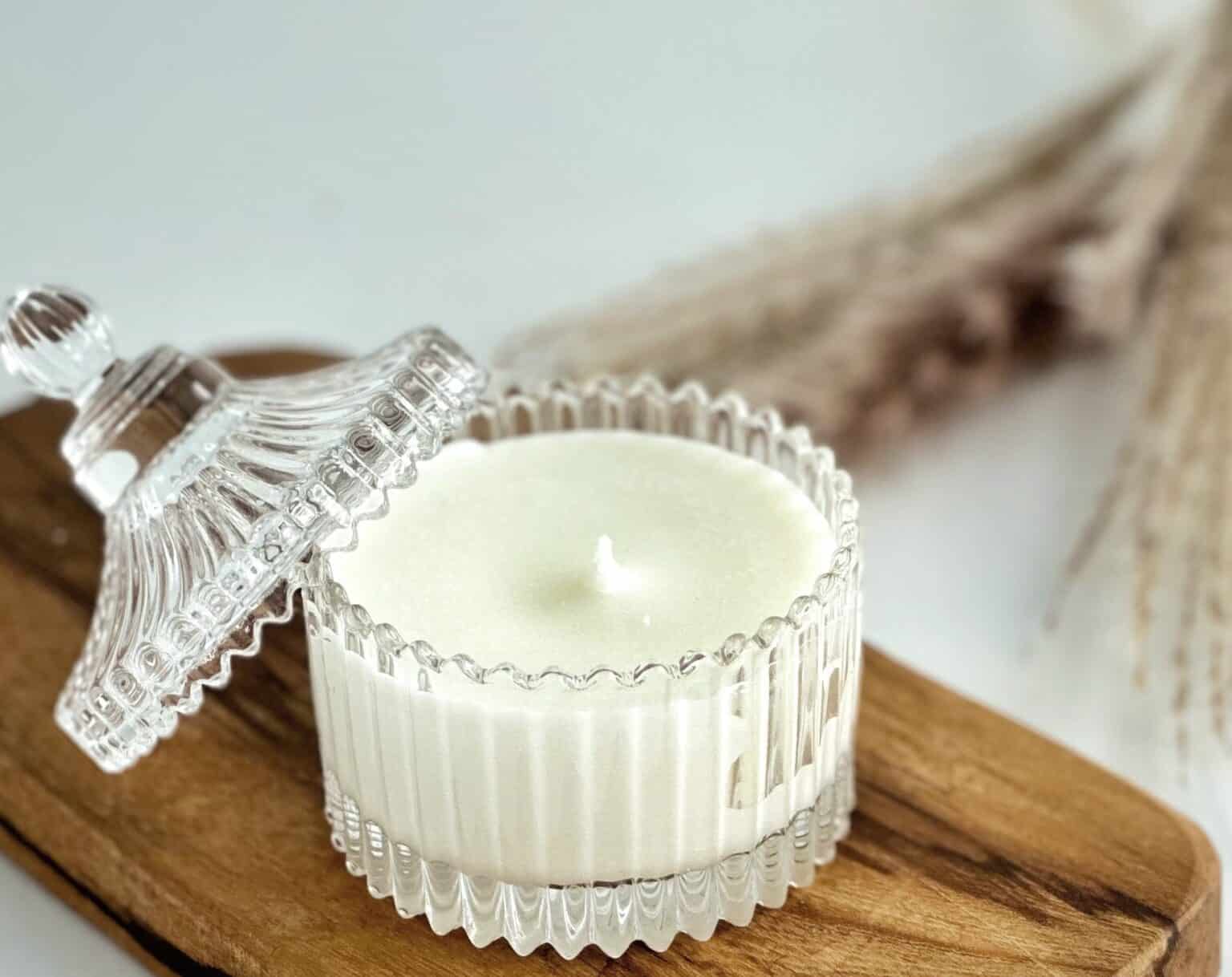 נר ריחני בצנצנת קריסטל